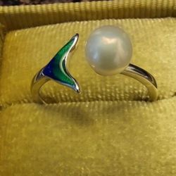 Pearl Mermaid Tail SS Ring - Vantel Pearls (NWT)