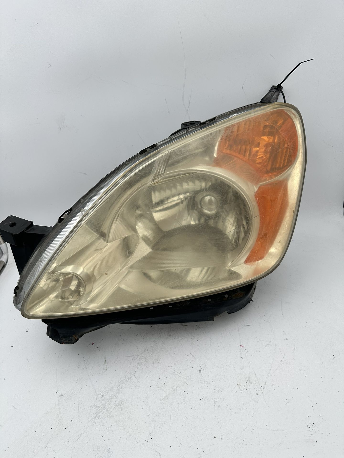 2002 to 2004 Honda CRV Headlight Lamp Left Driver Side OEM