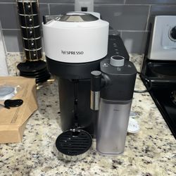 Nespresso Vertuo Lattissima