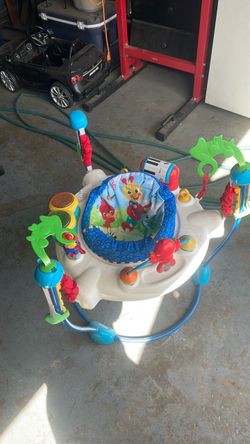 Baby bouncer