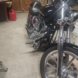 2004 Softail Deuce  27,000 Miles