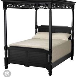 Queen Canopy Bed Frame -Plantation Style