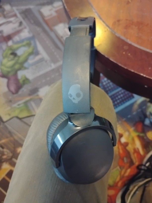 Pair Of Skullcandy Bluetooth Headphones