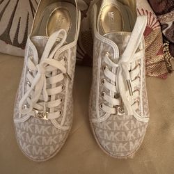 New Michael Kors Ladies Shoes Size 7 125 Bucks 