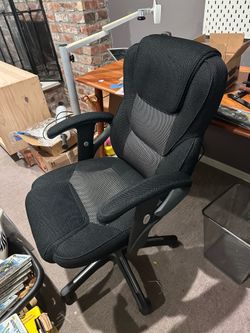Black Mesh Ergonomic Office Chair