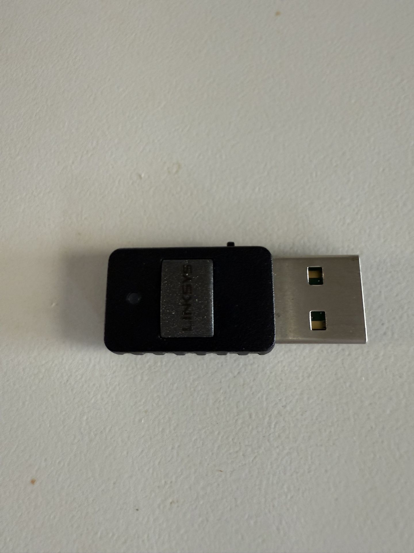 Linksys AE6000 Dual-Band Wireless Mini USB Adapter