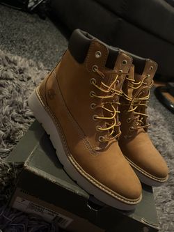 Woman Wheat Color Timberland Boots Size 7