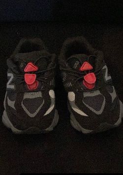 New Balances all black