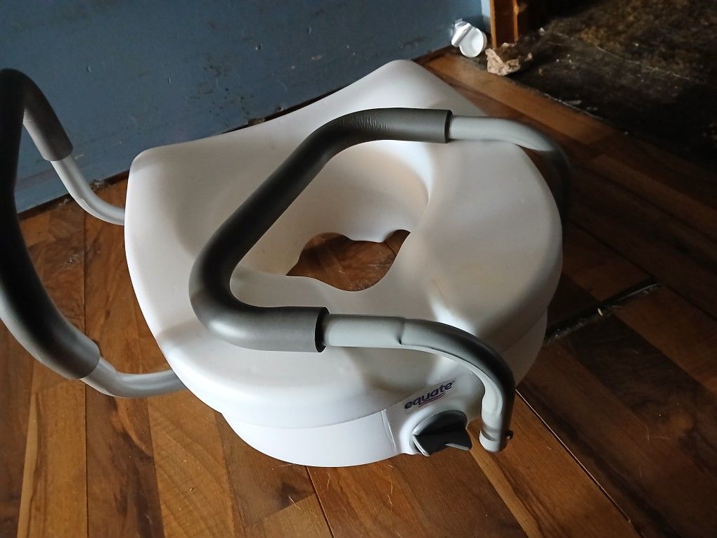 Toilet Seat Riser