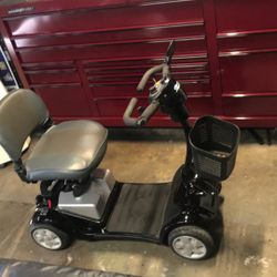 Mobility scooter