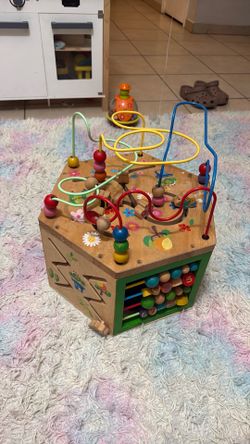 Cube baby toy