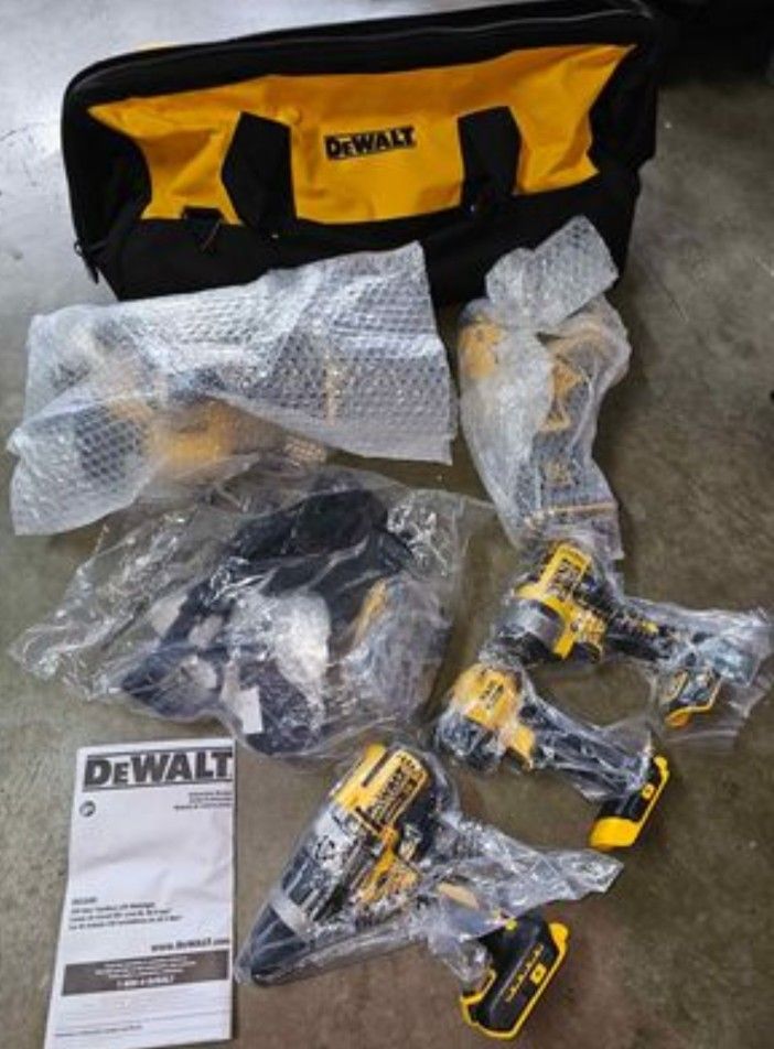 Dewalt 20V Max Xr Combo Kit, Brushless, 5 Tool DCK594P2