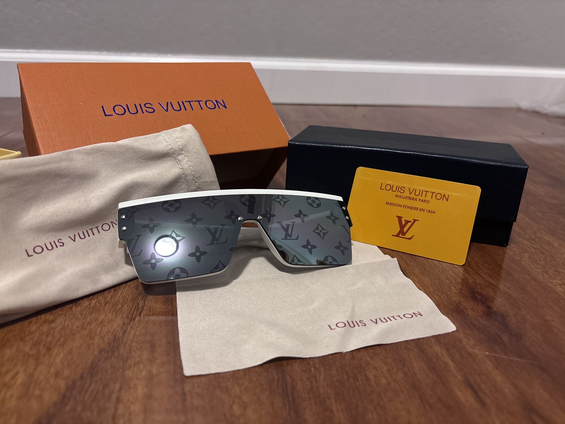 Louis Vuitton Sunglasses 