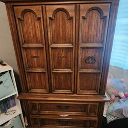 Armoire Dresser