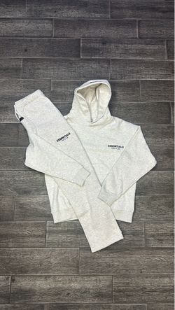 Essentials Hoodies OR Sweats