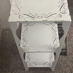 White Shelves