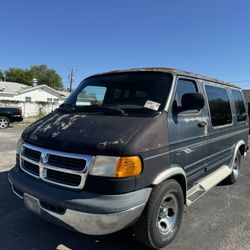 2000 DODGE VAN