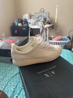 Armani Exchange Low-Top Sneakers size 8