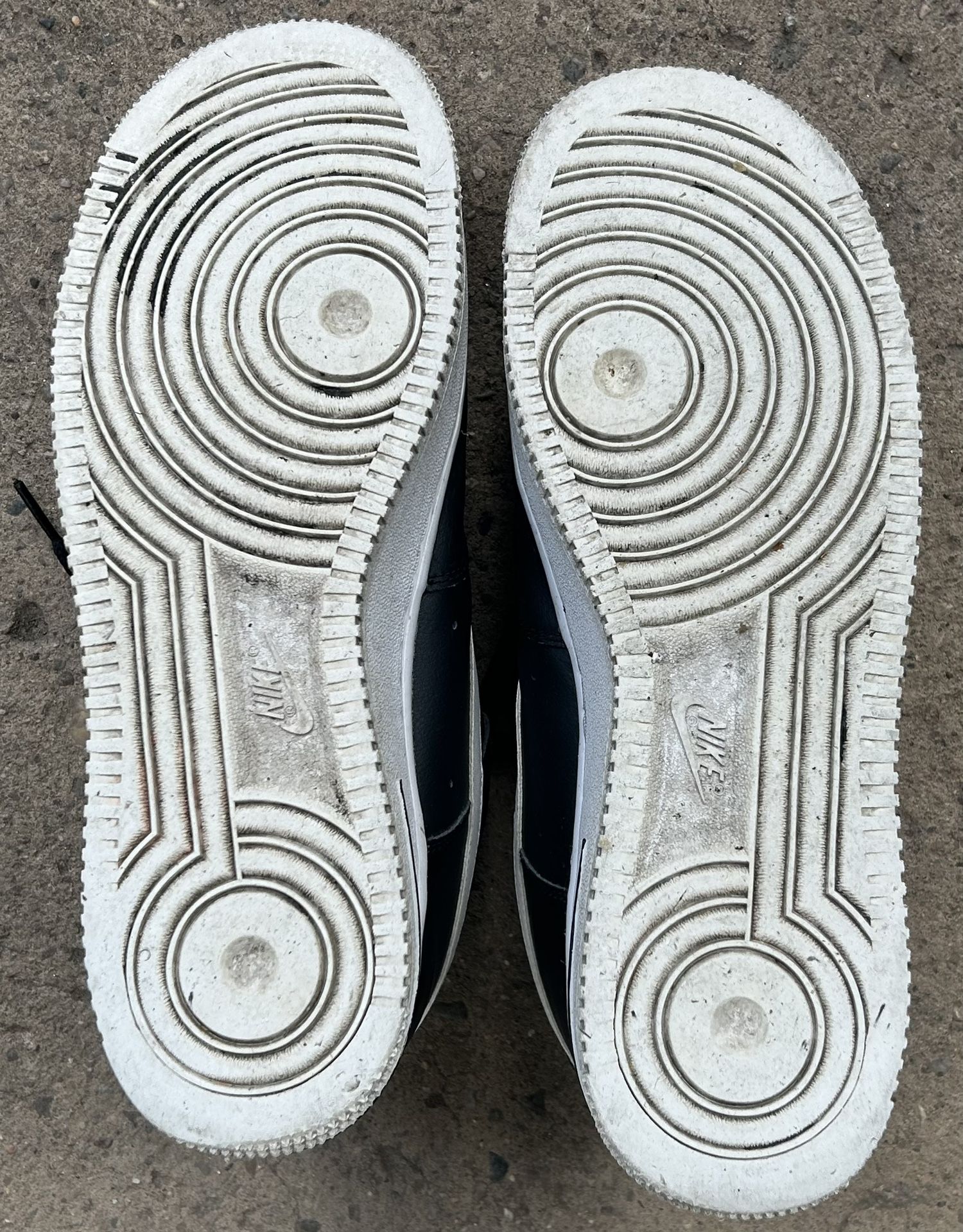 Men’s Air Force 1 Low Black Size 10  & Accessories