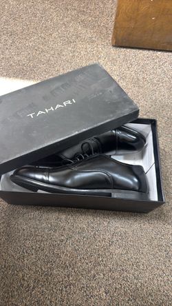 Dress shoes