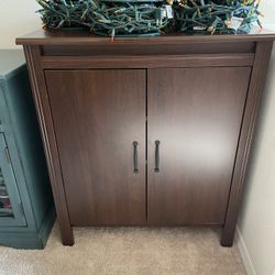 Two-shelf Cabinet with doors