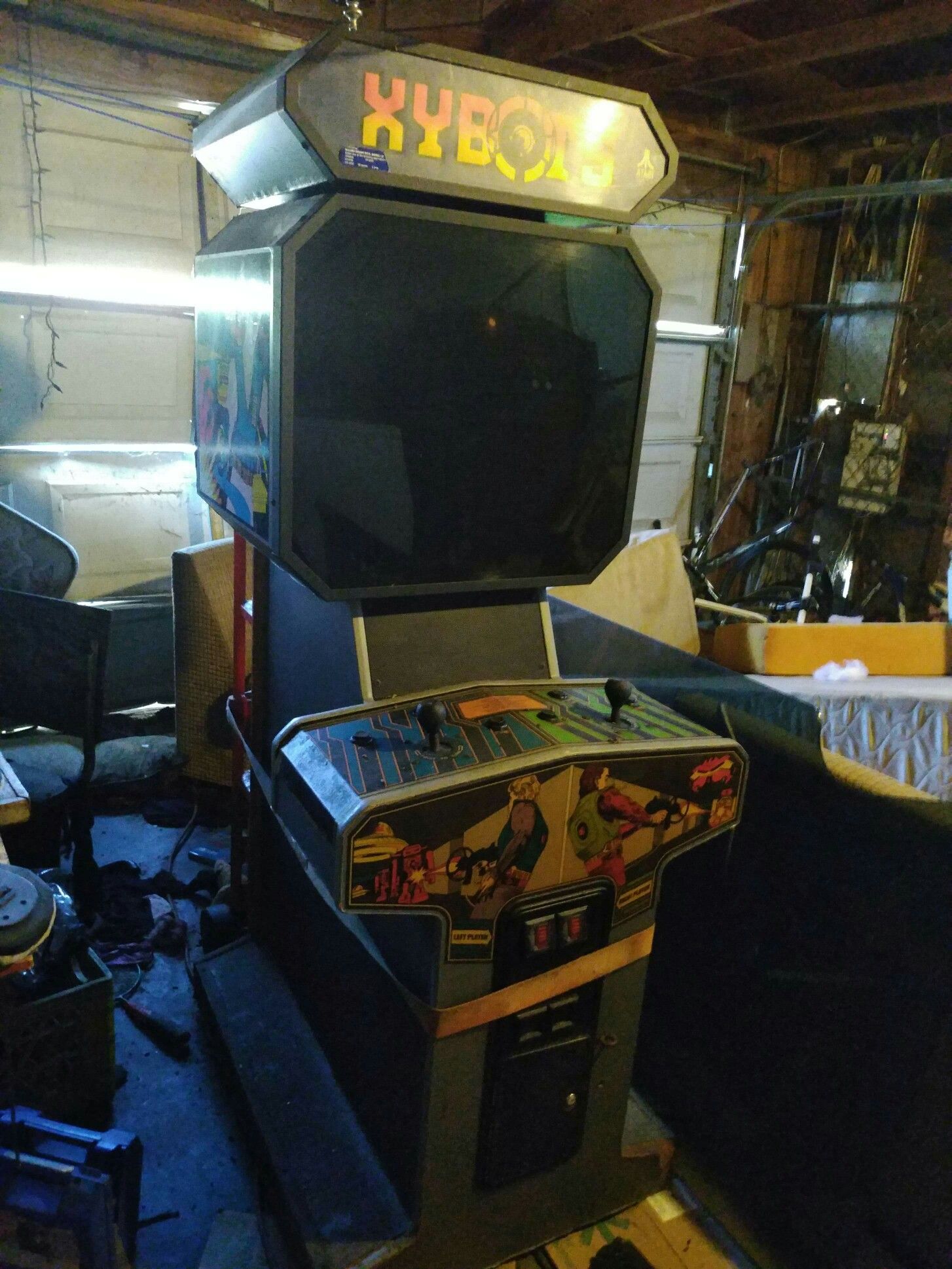 XYBOTS Arcade Game