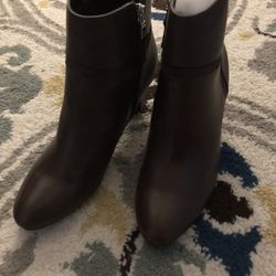 New Ralp Lauren Brown Booties Size 7.5