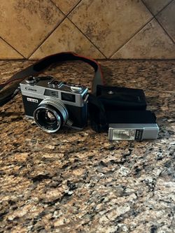 Canon Canonet G-III QL Film Camera Functionally Working