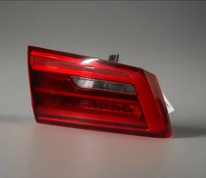2017 2018 2019 2020 BMW 5 SERIES 530i INNER LEFT  TAIL LIGHT OEM USED