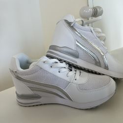 Wedge Sneakers 