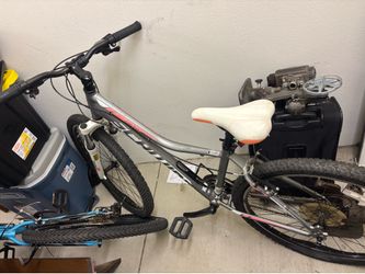 Used Women’s Mountain Bike