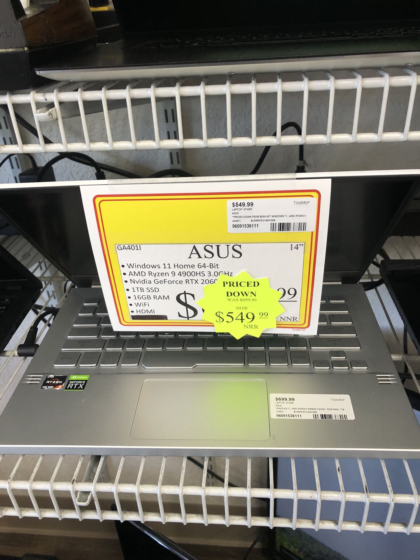 96091 Asus GA401I Windows 11 1tb 16gb RAM 536111