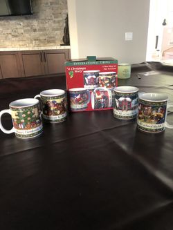 4 Porcelain Christmas Mugs