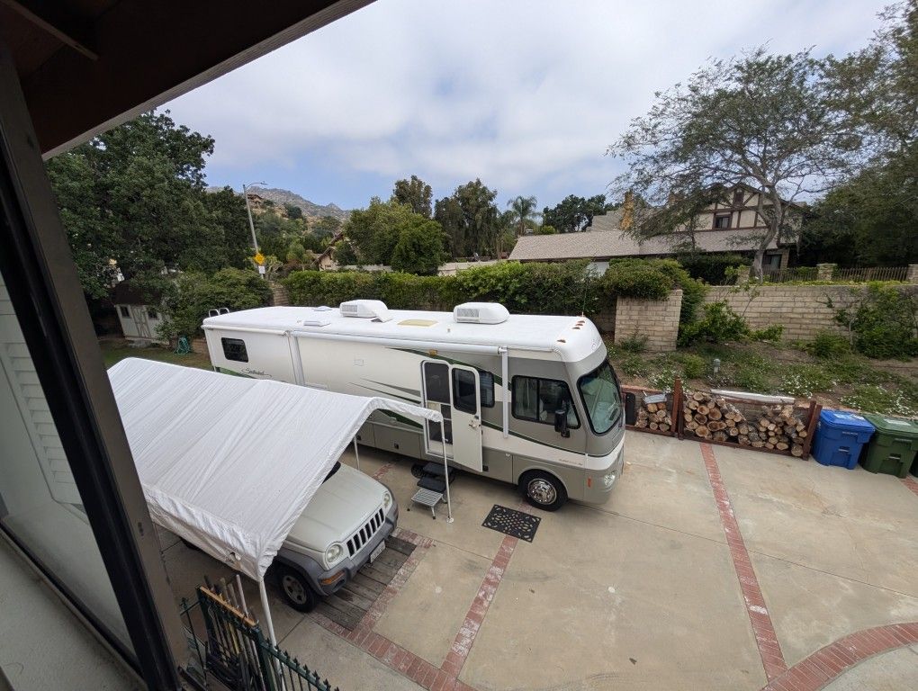 2003 Fleetwood Southwind 36'