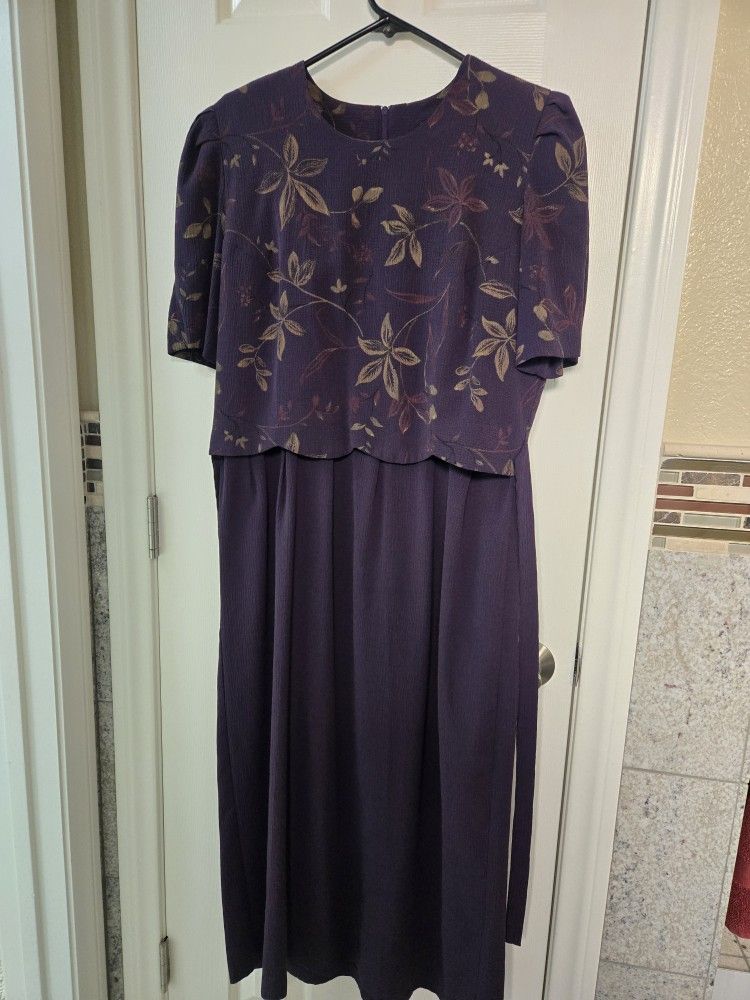 Very Pretty Eggplant Color Long Woman's Dress Size 12