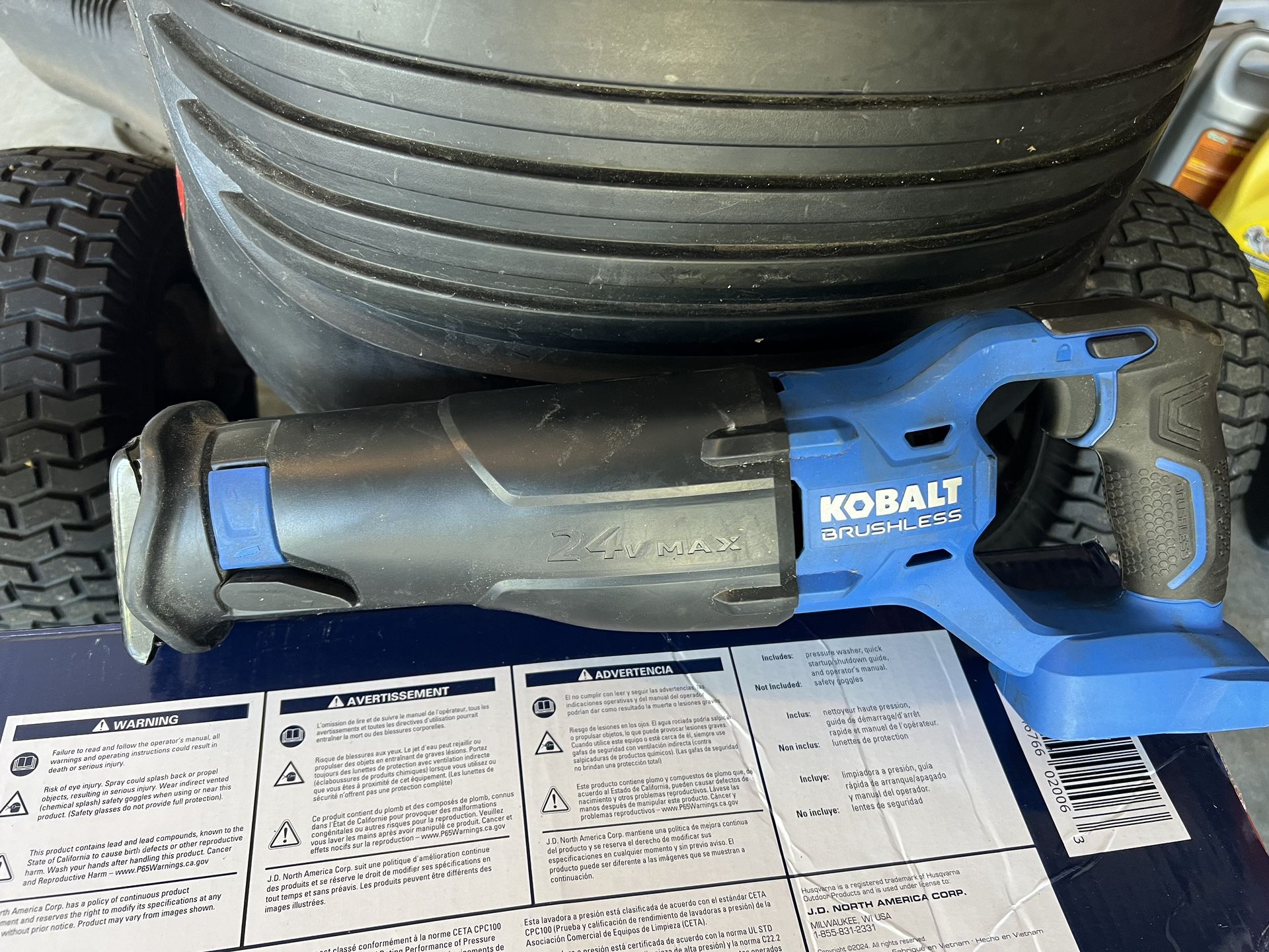 Kobalt 24-Volt Max-Volt Variable Speed Cordless Reciprocating Saw 