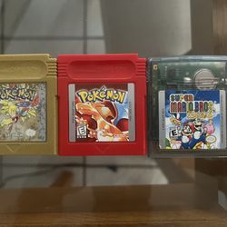 Pokémon Red Pokémon Gold And Super Mario Deluxe