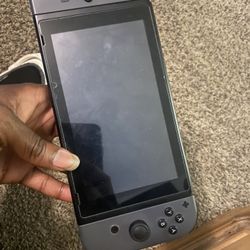 64 GB Nintendo Switch W/ Games 