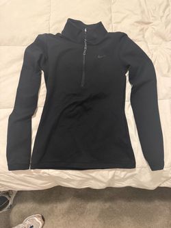 Nike women’s hoodie