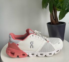Women Size 10.5 On Cloudflyer Running Shoes White Gray Coral