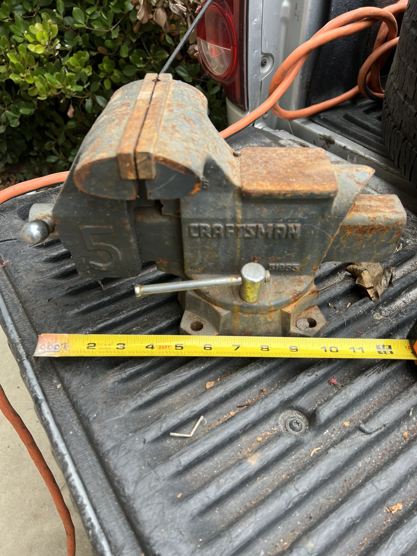 Craftsman 5” Swivel Table Vice