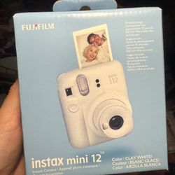 Fujifilm instax mini 12 camera - clay white 