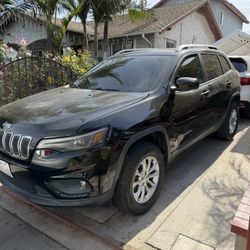 2019 Jeep Cherokee 