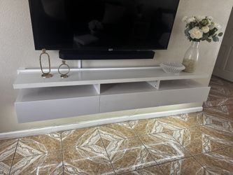 TV Console In Good Conditions