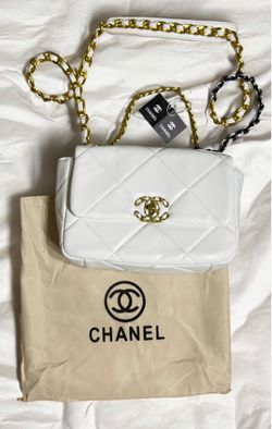 Bella cartera blanca👌
