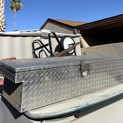 Locking Truck Tool Box 