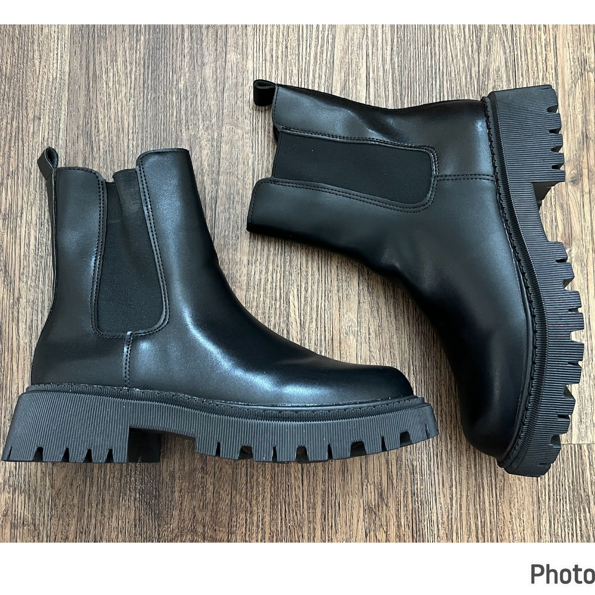 Size 9, Fashion Nova Boots