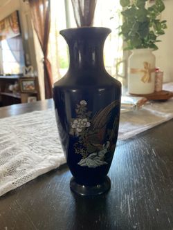 Blue Japanese vase