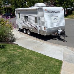 2005 Sun Valley Roadrunner 180