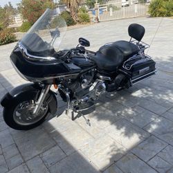 Harley Davidson Road Glide (FLTR)